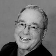 Interior Designer Michael Smith and Lighting Designer Truax Design Group  were commissioned by the Obama White House to redesign the interiors of the  private residence of the President and his family.… |