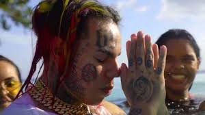 The kid laroi mega (contains leaks/snippets/official releases)mod post (self.thekidlaroi). Bewusstlos Geschlagen 6ix9ine Angeblich Nach Raububerfall Im Krankenhaus Hiphop De