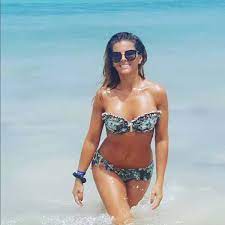 See the complete profile on linkedin and discover sonia's. Sonia Araujo Encanta De Biquini Aos 47 Anos Famosos Correio Da Manha