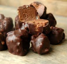 Rochers Au Praline Pas Si Rochers Que Cela Nougat Au Chocolat Recette Dessert Et Gourmandise