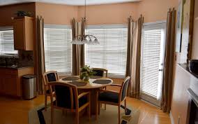 From plantation shutters to easy diy draperies, find inspiration for updating your decor. Dining Room Window Treatments Styles Designwalls Com