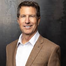 Raymond Gray's Instagram, Twitter & Facebook