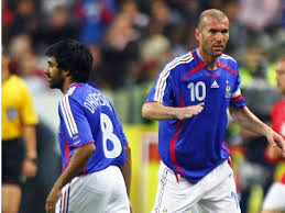 Livraison gratuite à partir de 59€!livraison rapide grâce à notre partenaire dhl express. 40 Ans De Maillots De L Equipe De France En Coupe Du Monde