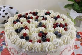 Torte E Decorazioni Torta Alla Panna Con Mirtilli E Ribes Rossi Torte Dolci Ricette Dolci