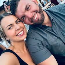 Hi, Pittsburgh! 👋🏼 I'm so excited to announce I'm the newest reporter at  KDKA News! Incredibly happy to be home 💛