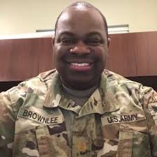 Reginald Brownlee (@BrownleeRenato)