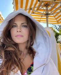 Kate beckinsale 2025 latest movie out 🍿🤩🎬 New Movie 🎬🔗👉 qrcd.org/7hVo