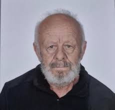 Salih Eroğlu'ndan CHP'li Belediye Başkanlarına Sert Eleştiri Önceki dönem  AK Parti Fethiye Belediye Başkan Aday Adayı ve Yüksek Mimar Salih Eroğlu,  CHP'li belediye başkanlarının özel yaşamları ve tatil tercihleriyle ilgili  dikkat çeken