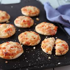 Mini Cheese Tomato Pizza Recipe Tomato Pizza Recipe Childrens Party Food Food