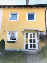 Ihr neues zuhause befindet sich in einer ruhigen seitenstraße, nur ca. Haus Mieten In Buchloe Honsolgen Aktuelle Angebote Im 1a Immobilienmarkt De