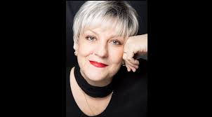 Tatăl lucra în avocatură, iar mama trudea acasă. A Murit ActriÈ›a Oana È™tefÄƒnescu AnunÈ›ul FÄƒcut De Teatrul Odeon A Plecat Dintre Noi