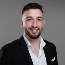 Devin Stubbs's Instagram, Twitter & Facebook