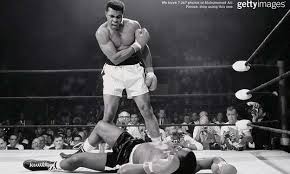 Mohamed ali, plus grand boxeur de l'histoire était un modèle de motivation et de travail, voici pour vous ses meilleures citations pour vous motiver au. Souvenir En 2016 Muhammad Ali La Legende De La Boxe S En Est Alle