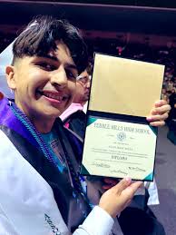 Sandy Marie Romo, M. Ed. (@SandyMRomo_PHHS)