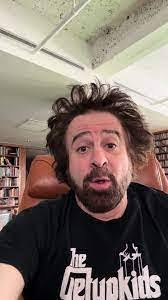 Edwin Battelene's Instagram, Twitter & Facebook