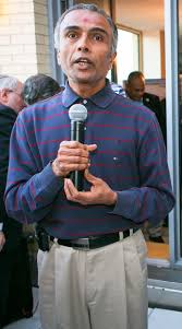 More than parlor talk Más que hablar