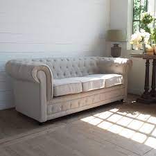 Acquista Online Il Divano Chester Natural Di Orchidea Milano Realizzato In Legno E Rivestito In Tessuto Stile Chester Divano Arredamento Di Design Arredamento