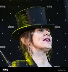 Persons suzanne hi-res stock photography and images