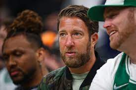 Dave Portnoy Repurchases Barstool Sports From Investors - Mens Journal