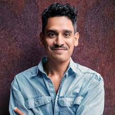 Winnie Schuster's Instagram, Twitter & Facebook