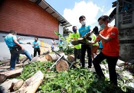 ปัจจุบันกำลังดำเนินการย้ายชุมชนคลองเตยที่อาศัยอยู่ในพื้นที่ 197 ไร่ จำนวน 26 ชุมชน ประมาณ 12,000 ครัวเรือนออกจากพื้นที่ เพื่อนำที่ดินมาพัฒนาท่า. Pocket Park à¸ªà¸§à¸™à¸ˆ à¸§à¹à¸« à¸‡à¹ƒà¸«à¸¡ à¹ƒà¸ˆà¸à¸¥à¸²à¸‡à¸Š à¸¡à¸Šà¸™ à¸„à¸¥à¸­à¸‡à¹€à¸•à¸¢