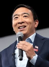 Andrew Yang Is Wrong About Shopping Malls and Amazon