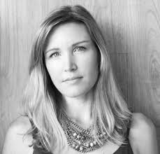 Lisa Whyte's Instagram, Twitter & Facebook