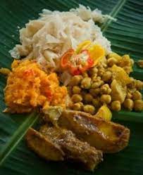 Buss Up Shot Paratha Roti Pumpkin Choka Mashed Pumpkin Curry Mango Curry Chana Chickpeas Served On A Fig Trini Food Veggie Delight Caribbean Recipes