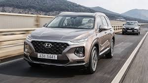 The high center console's soft leather surface offers the comfort of an armchair, while the. Hyundai Santa Fe Diesel Not Coming To U S So No 3 Row Either