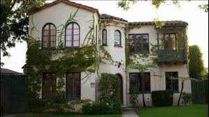 The dunphy house is the house where phil and claire dunphy live with their three children: The Real Life Homes From Modern Family And Where To Find Them