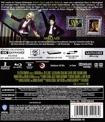 Beetlejuice, de un delirante humor negro, fue un gran éxito en el año de su estreno, recaudando hasta 73 millones de dólares tan sólo en estados unidos. Beetlejuice 4k Ultra Hd Blu Ray 2d Amazon De Keaton Michael Ryder Winona Davis Geena Baldwin Alec O Hara Catherine Burton Tim Keaton Michael Ryder Winona Dvd Blu Ray