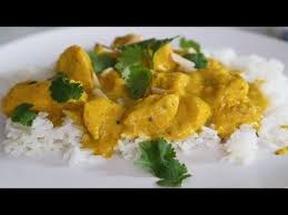 Mango Chicken Curry Has An Amazingly Aromatic Sweet And Spicy Curry Sauce That Is Made With Pureed Mango Serv Mango Chicken Curry Curry Chicken Mango Chicken