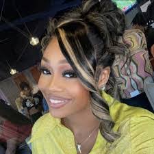 Adrienne Butts's Instagram, Twitter & Facebook