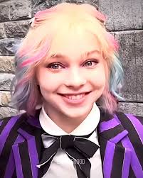 season 2 Enid is so cute especially the hair! oml #xzybca #emmamyers  #emmamyersedit #enidsinclair #enidsinclairedit #wednesdaynetflix