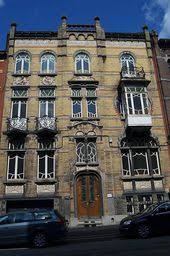 Art Nouveau Belgique La Maison Des Medecins Est Une Habitation Construite En 1908 A Charleroi Pour Le Doc Art Nouveau Architecture Art Nouveau Architecture