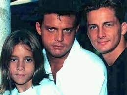 Luis miguel, la serie 2 ha develado otra parte casi desconocida del cantante: La Historia Poco Conocida De Los Hermanos De Luis Miguel Para Ti