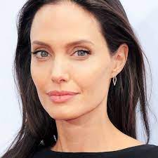 The surprising way angelina jolie is healing her bell's palsy. Angelina Jolie S Bell S Palsy