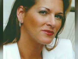 Fundraiser by Courtney Jones : Memorial for Lisa Justin