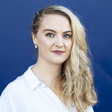 Best Mezzo Soprano Singers for Hire in Islington