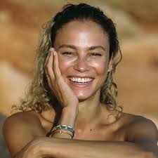 Rose Bertram (@rosebertram)