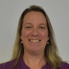 Iris Mooney's Instagram, Twitter & Facebook