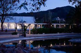 The cheapest way to get from lagos to murcia costs only 400€, and the quickest way takes just 12¼ hours. Los Lagos De Maria Tu Katering