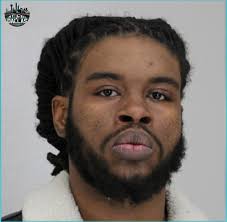 29-YEAR OLD ARRESTED FOR KILLING EX-GIRLFRIENDS NEW BOYFRIEND‼️ 👉Dallas-  According to police documents, 29-year-old Jarvis Boyd showed up at a rap  concert in southeast Oak Cliff because his ex-girlfriend texted him and