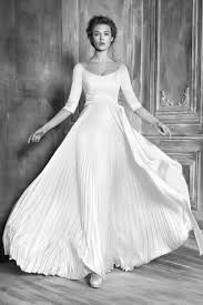 Diversi abiti da sposa sono già disponibili anche in taglie comode per avere fin dalla prima prova l'emozione di provare l'abito giusto. I Migliori Tessuti Abiti Da Sposa Per Un Bridal Look Impeccabile