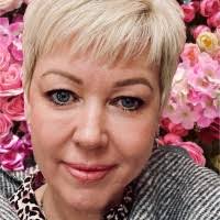 70+ "Julia Slater" profiles