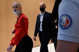 Le fondamentalisme islamiste est en train de ravager notre pays une vague d'arrestations dans le cadre de l'affaire mila. Affaire Mila Jusqu A 6 Mois De Prison Avec Sursis Requis Pour Le Lynchage 2 0 De L Adolescente