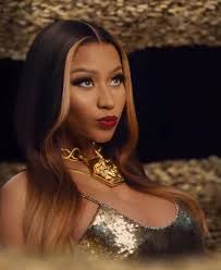 Pin By Danny Devito On Nicki Minaj Nicki Minaj Pictures Honey Blonde Highlights Nicki Minaj Photos