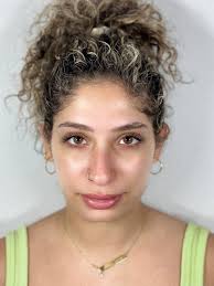 Good afternoon everyone! Hope everyone is gearing up for an awesome summer.  Posting here to advertise myself, as I've gone through an eyebrow  microblading and shading course! I studied under Ramz at