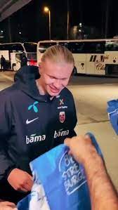 😳 ERLING HAALAND'S INSANE START TO THE SEASON! 📊 Between Spain and Norway, Haaland is on an absolute tear: 🏟️ 6 stadiums ⚽ 11 goals 🎯 2 assists 🔥 13 goal contributions