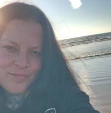 This genius invention sorts LEGO pieces by size 👏